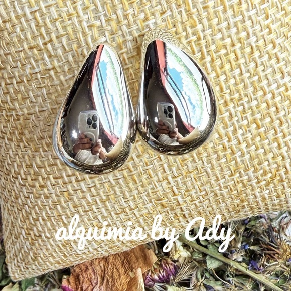 Silver big oversized drops statement stud earrings/maximalist jewelry - Picture 1 of 4